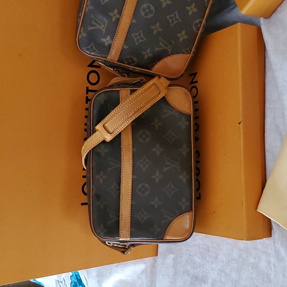 Louis Vuitton Monogram Trocadero Crossbody bags - Picture 3 of 12